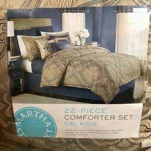 Martha Stewart 22-piece Comforter Set (California King)